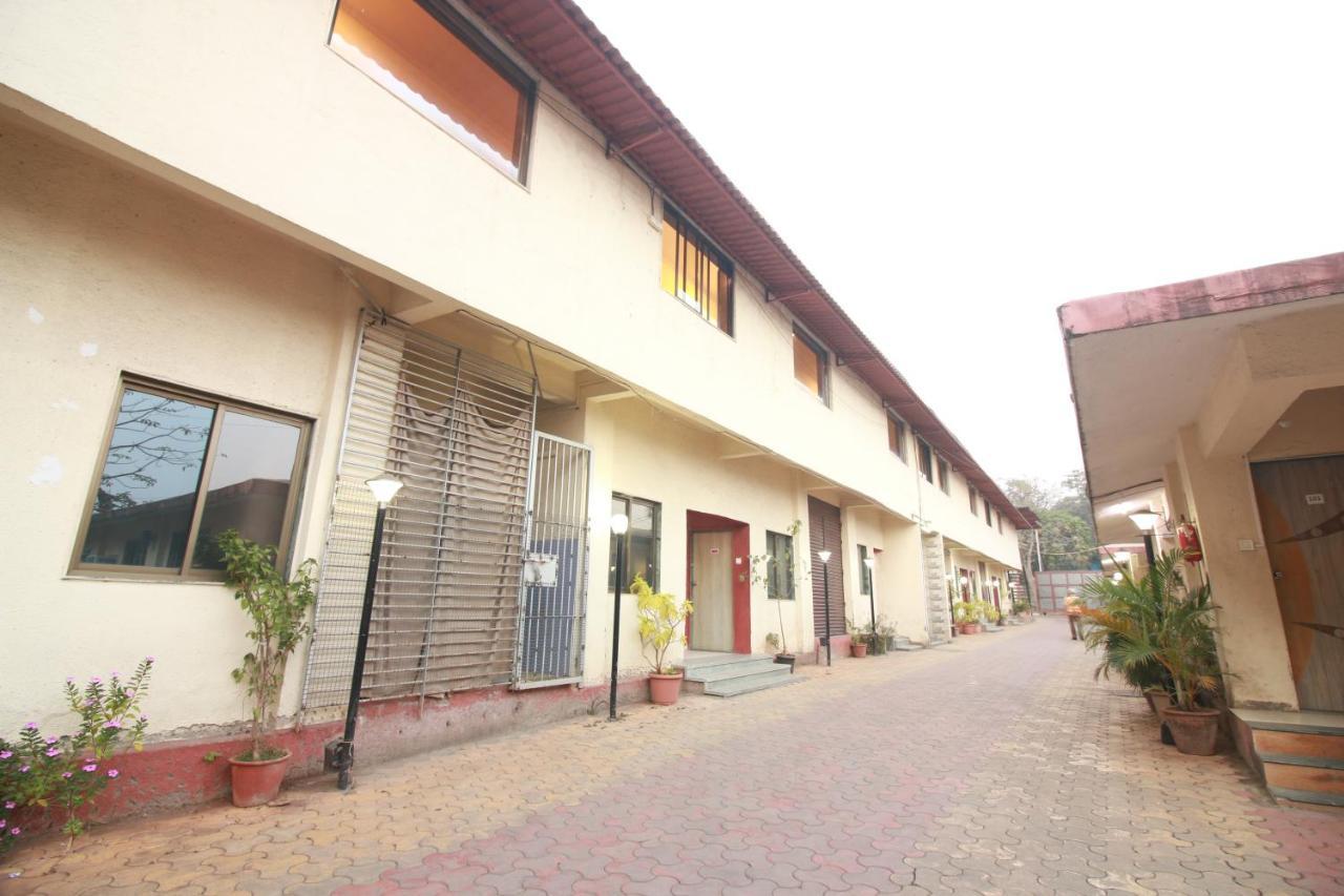 Hotel Nest Inn Residency Bhiwandi エクステリア 写真