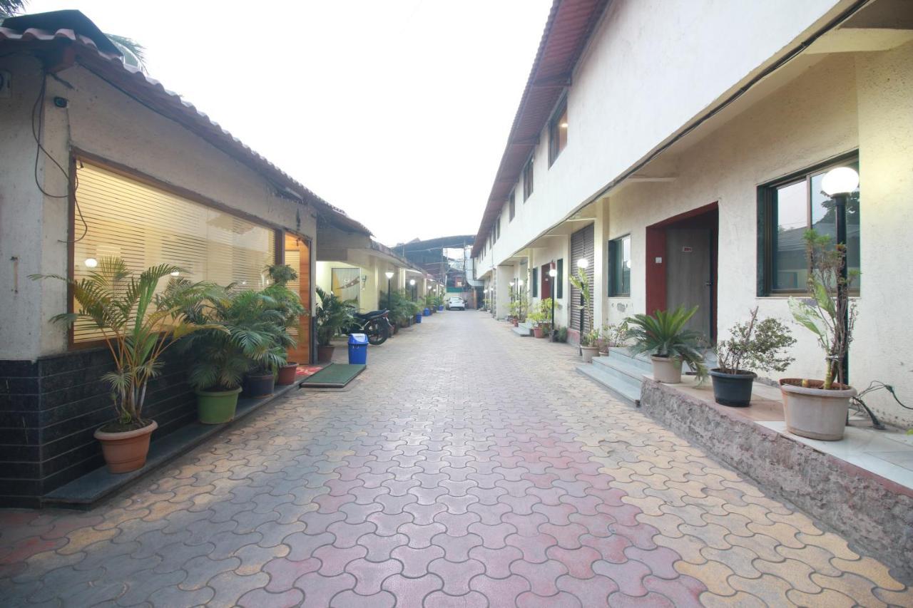 Hotel Nest Inn Residency Bhiwandi エクステリア 写真