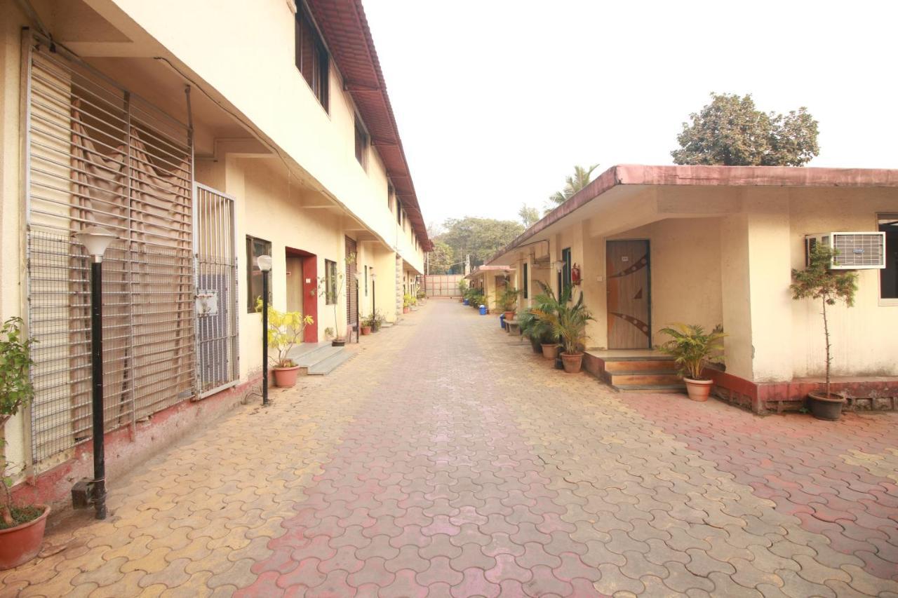 Hotel Nest Inn Residency Bhiwandi エクステリア 写真