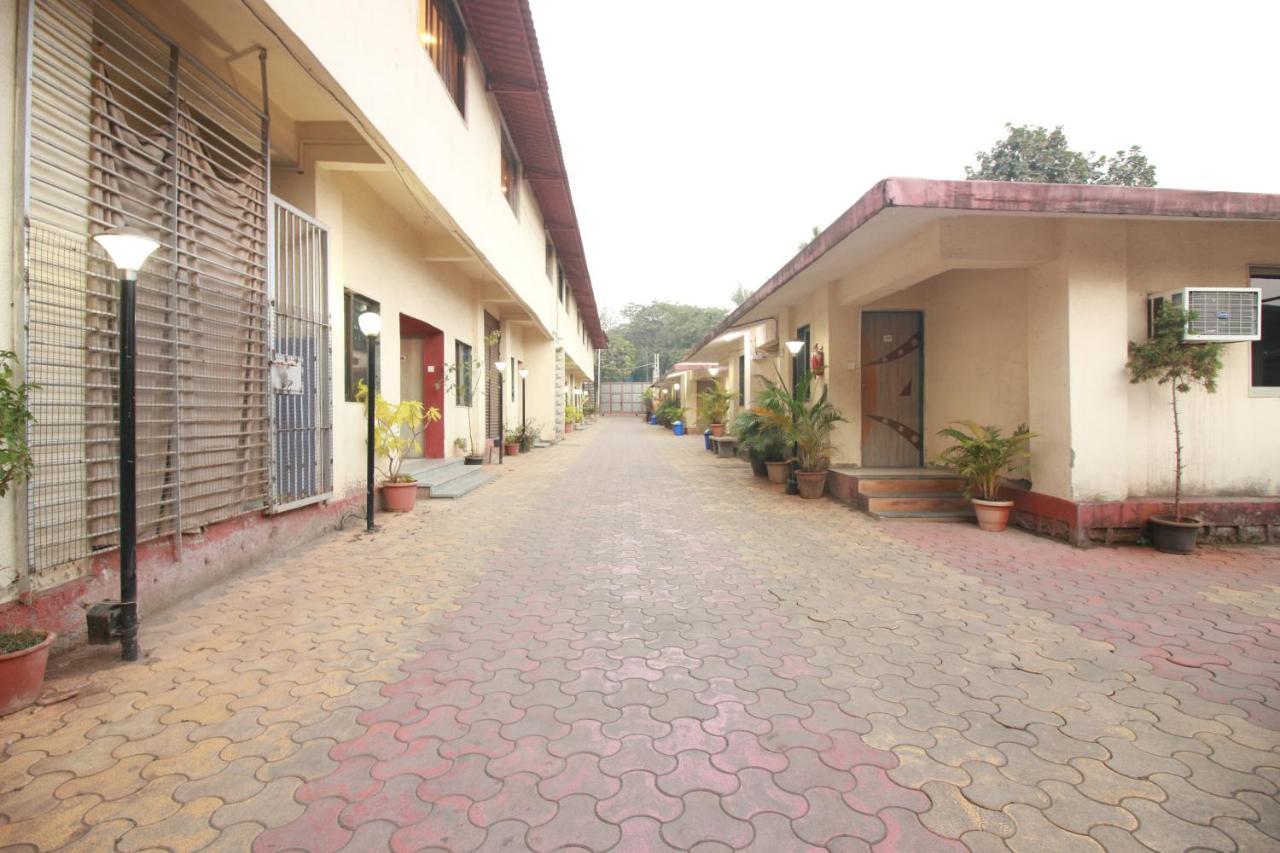 Hotel Nest Inn Residency Bhiwandi エクステリア 写真
